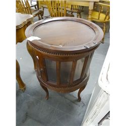 Mahogany Round Footed Showcase Table