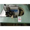 Image 2 : Singer #842 Commercial Sewing Machine