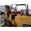 Image 2 : Cat 6K Lb. Capacity LP Forklift w/Triple Mast & Air Tires