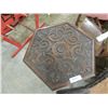Image 3 : 1840-1860 HANDCARVED GERMAN SIDE TABLE