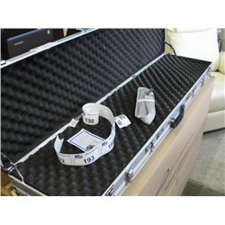 PERNUS GLOBAL MEZZI 52" DOUBLE SIDED LOCKING GUN STORAGE CASE