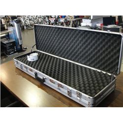 PERNUS GLOBAL MEZZI 43" DOUBLE SIDED LOCKING GUN STORAGE CASE