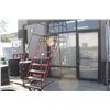Image 1 : 9' MOBILE METAL SHOP STAIRS