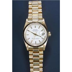 Rolex, Oyster Datejust Midi, an 18ct gold bracelet watch, circa 1990, the ivory jubilee dial with...