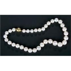 A large South Sea cultured pearl necklace, the beads graduated approx. 15.7 - 11.5mm, knotted on...