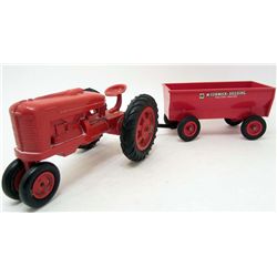 LOT OF VINTAGE 1950'S TRACTOR AND TRAILER