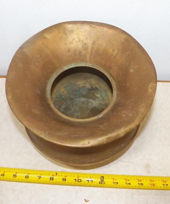 Antique Brass Cuspidor Spittoon Large Vintage brass spittoon It