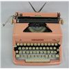 Image 2 : 1950s Bubblegum Pink Royal Quiet One Typewriter