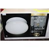 Image 1 : FLUSH MOUNT LIGHT, NEW IN BOX