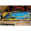 Image 1 : DIE CAST FREIGHTLINER SCALE 1:32