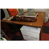 Image 1 : #2 SHOWHOME DESK W 3 DRAWER CABINET AND OFFICE
