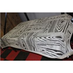 #27 SHOWHOME 5 X 8 AREA CARPET