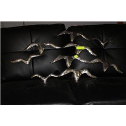 #15 SHOWHOME BIRD WALL HANGING