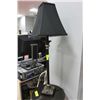Image 1 : SHOWHOME LAMP
