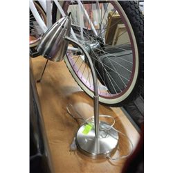 SHOWHOME METAL TABLE LMAP