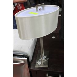 #22 SHOWHOME LAMP ON CHOICE