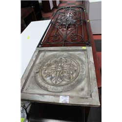 #32 SHOWHOME METAL WALL HANGING