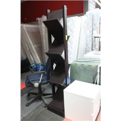 #40 SHOWHOME DESIGNER MAGAZINE RACK