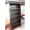Image 1 : #50 SHOWHOME WOOD SHELF