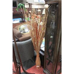 SHOWHOME WICKER DISPLAY