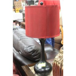 SHOWHOME BLACK AND RED LAMP