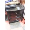Image 1 : 3 DRAWER NIGHT STAND