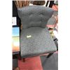 Image 1 : #26 SHOWHOME GREY ACCENT CHAIR