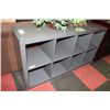 Image 1 : GREY CUBED SHELF