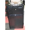 Image 1 : BLACK & DECKER 2.7 CUBIC FT. BAR FRIDGE W/ FREEZER