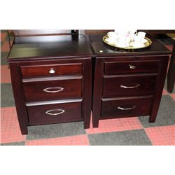 SHOWHOME PAIR OF 3 DRAWER NIGHT STANDS