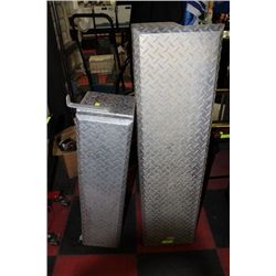 METAL SIDE WALL TOOL BOX