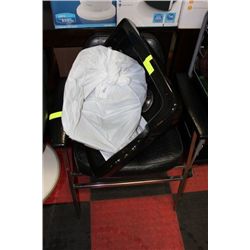 CERAMIC SHAMPOO SINK & SHAMPOO CHAIR