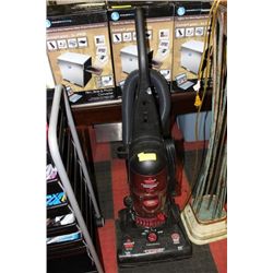 BISSEL UPRIGHT VACCUUM
