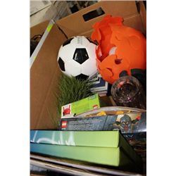 SHOWHOME BOX OF ORNAMENTS ON CHOICE