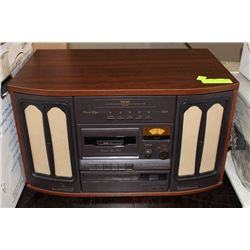 TEAC CD/CASSETTE/RECORD PLAYER, WOOD