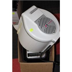 BOX OF KITCHEN APPLIANCES