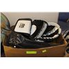 Image 1 : BOX OF SPORTS EQUIPMENT
