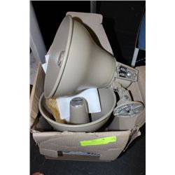 PAIR OF HORN LOUDSPEAKERS