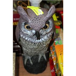 OUTDOOR HOOTING OWL ORNAMENT
