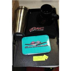 TRAY OF GENERAL MOTORS COLLECTABLES