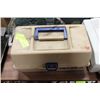 Image 1 : TACKLE BOX W CONTENTS AND FISHING NET