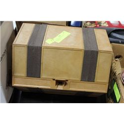 ROLL OUT TOOL KIT WITH CONTENTS