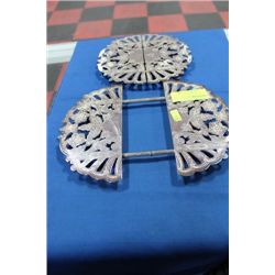 ESTATE SILVERPLATED EXTENDABLE DISH HOLDER