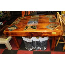 SOLID WOOD TABLE
