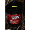 Image 1 : 5 LBS OF GNC MAXIMUM WHEY POWDER