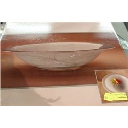#20 ART GLASS BOWL