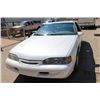 Image 7 : 1994 FORD THINDERBIRD SUPER COUPE W/ 57,000 KMS