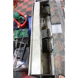 COMMERCIAL EXHAUST VENT