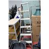 Image 1 : ALUMINUM 6' LADDER