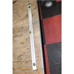 NEW ALUMINUM 3' LEVEL